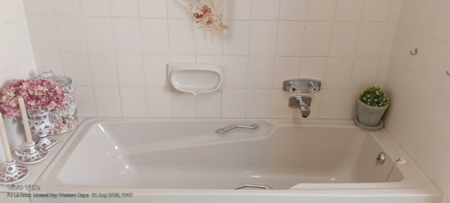 3 Bedroom Property for Sale in Hartenbos Central Western Cape